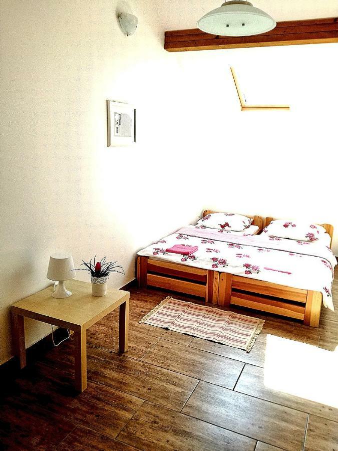 Penzion A Vinarstvi Vavricek Brezi Exterior foto